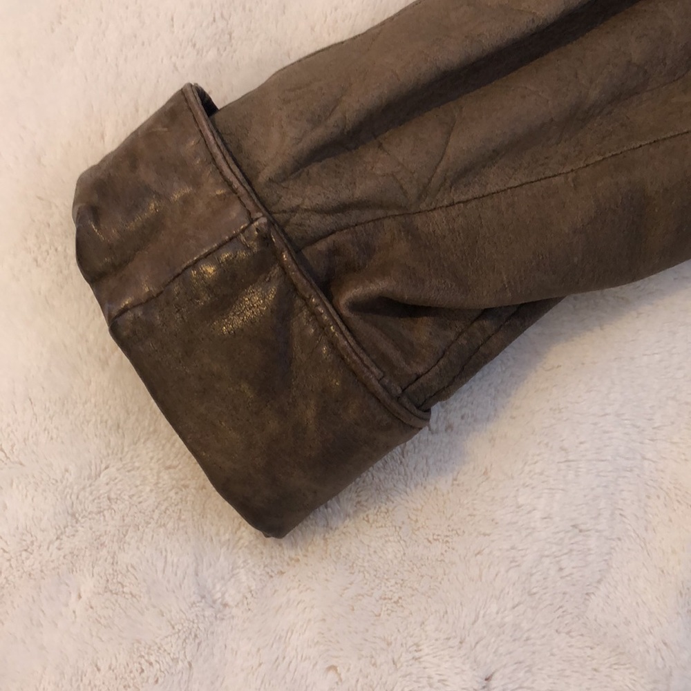 Heavy jacket - Picture 11 of 11